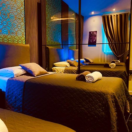 Azure Gold Apartment سنجليا المظهر الخارجي الصورة