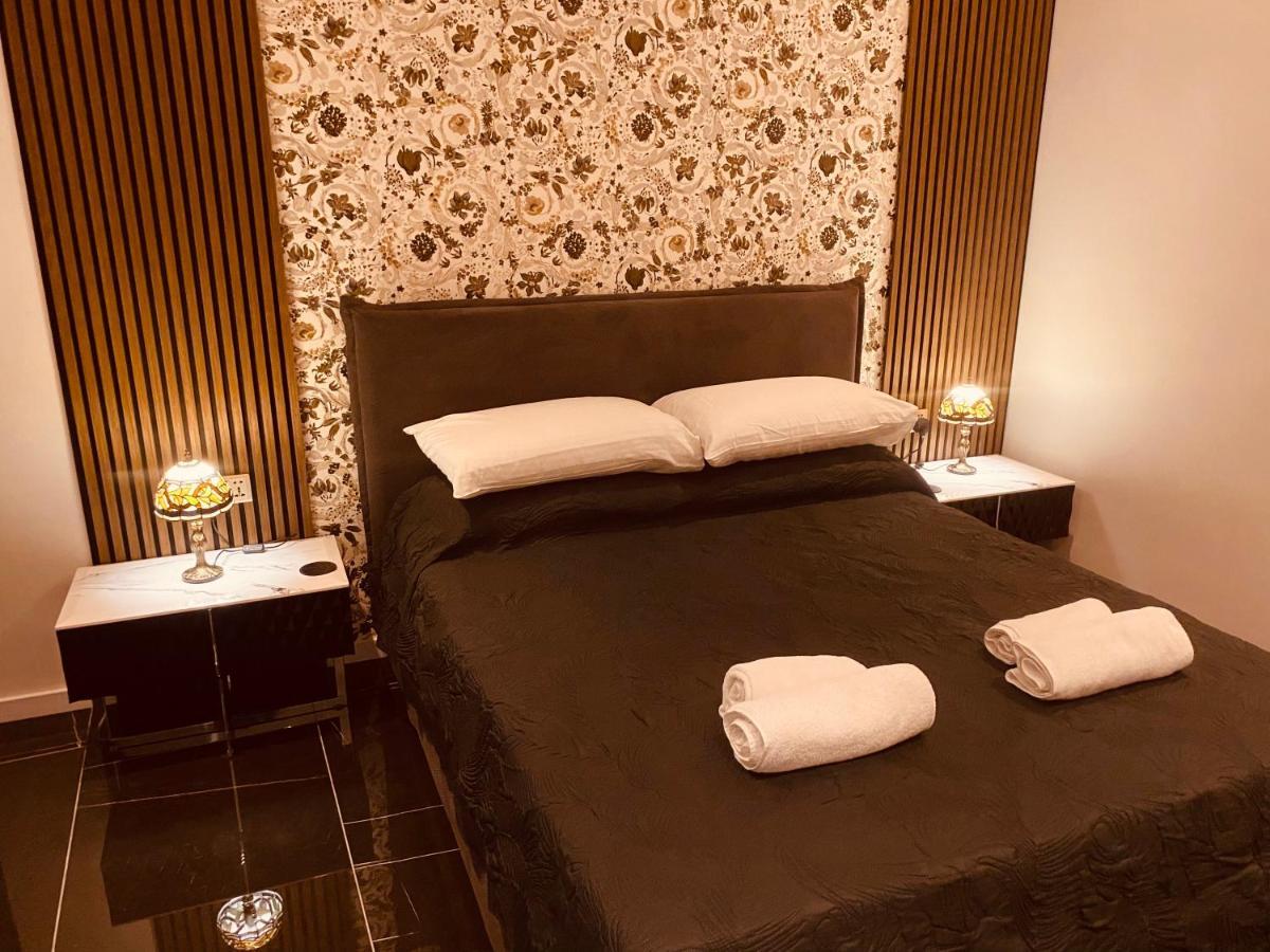 Azure Gold Apartment سنجليا المظهر الخارجي الصورة