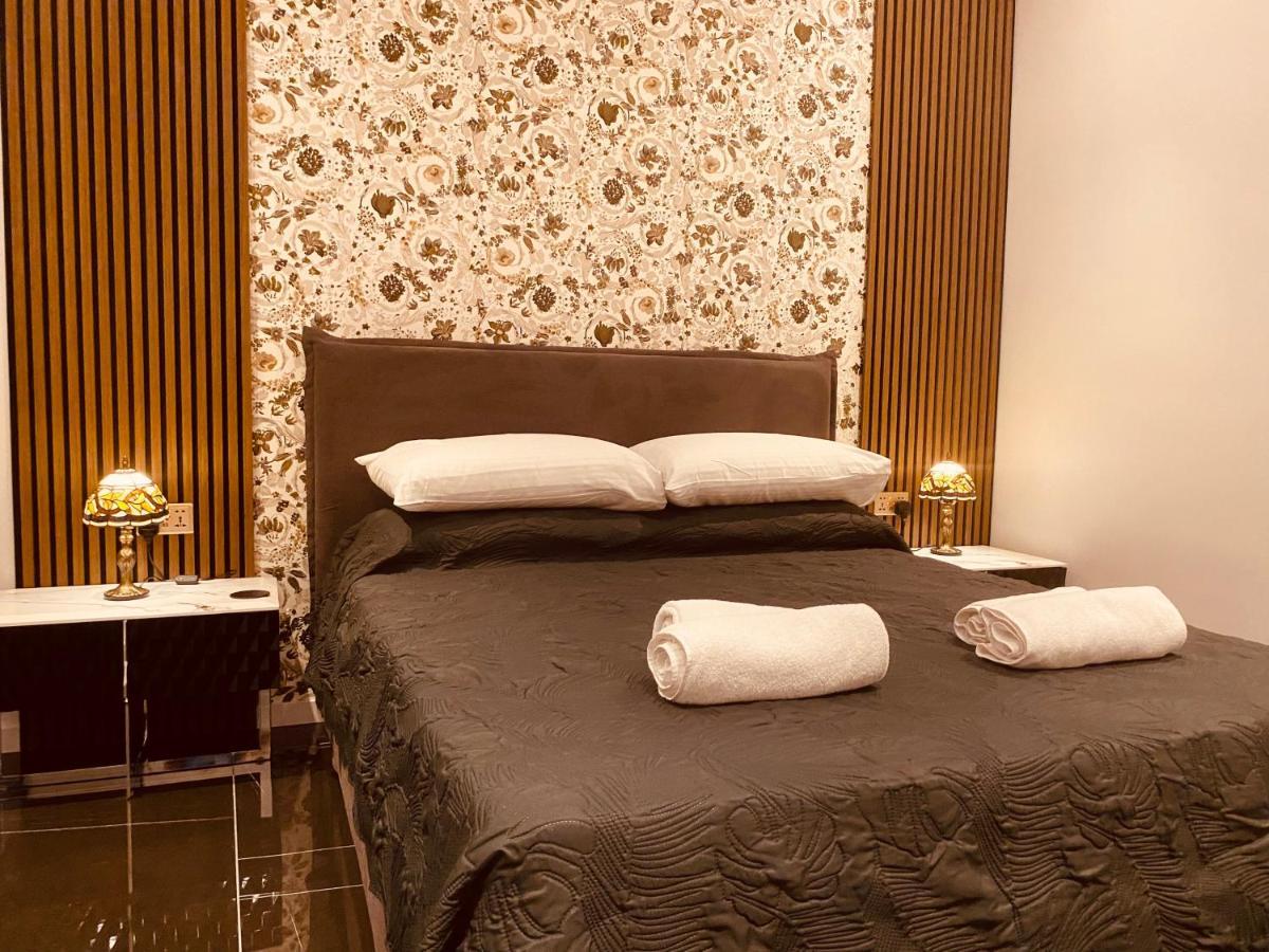 Azure Gold Apartment سنجليا المظهر الخارجي الصورة