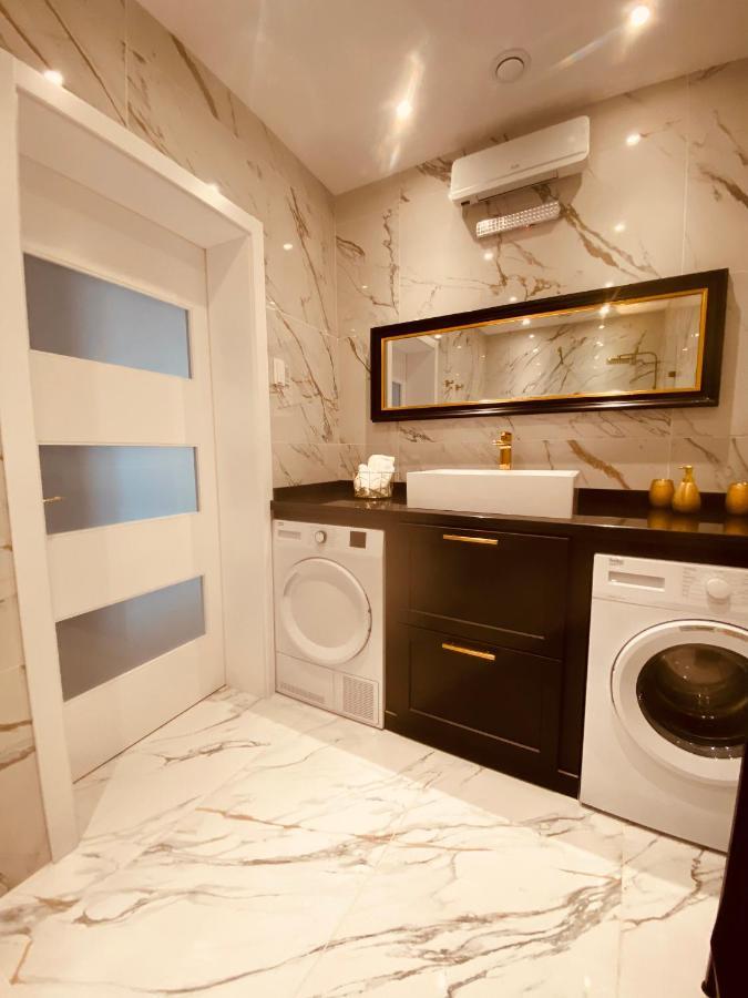Azure Gold Apartment سنجليا المظهر الخارجي الصورة
