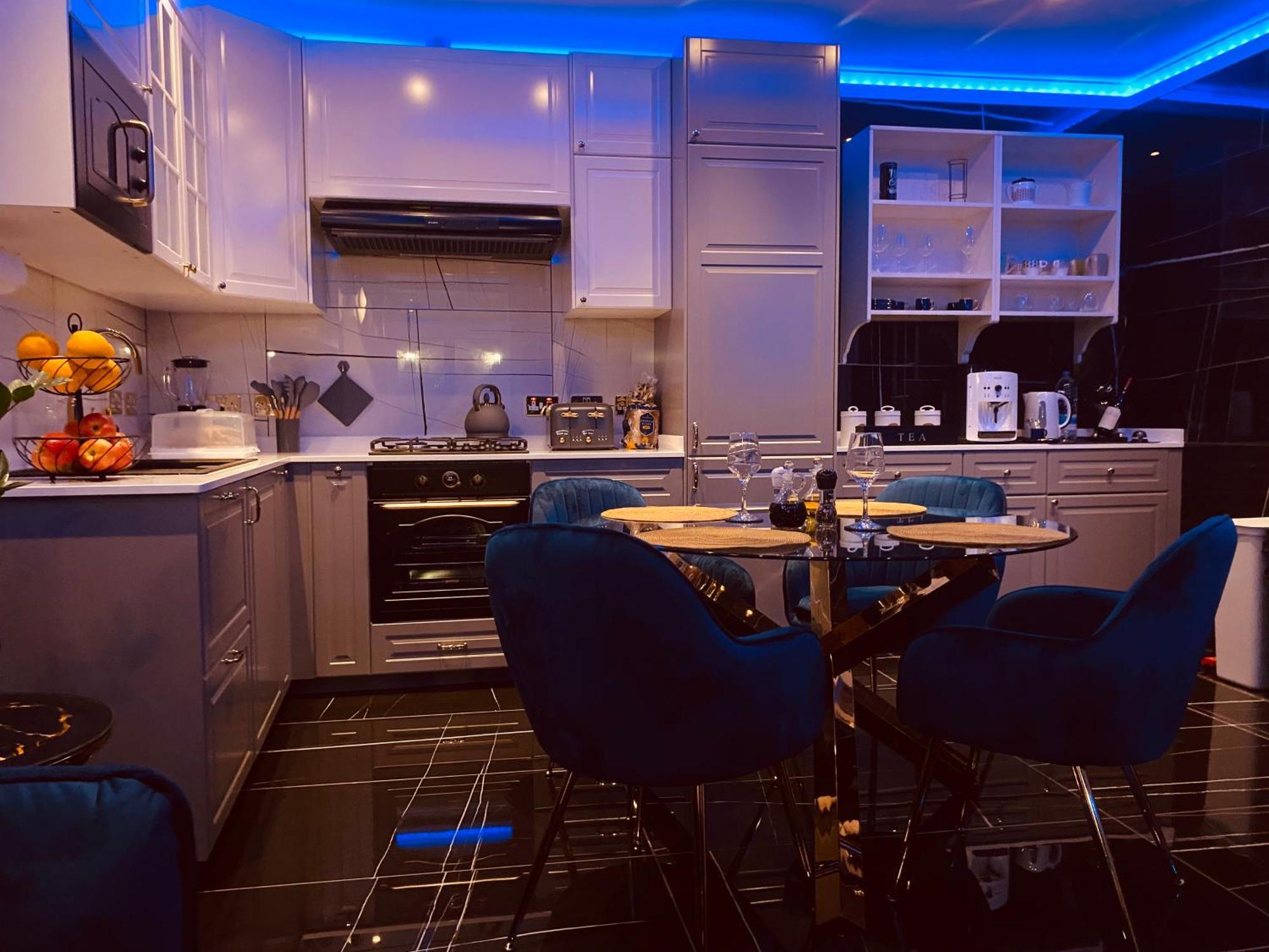Azure Gold Apartment سنجليا المظهر الخارجي الصورة