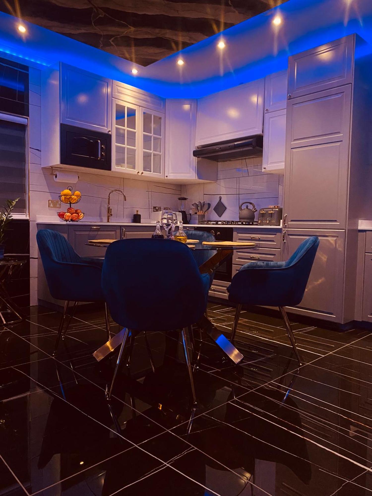 Azure Gold Apartment سنجليا المظهر الخارجي الصورة