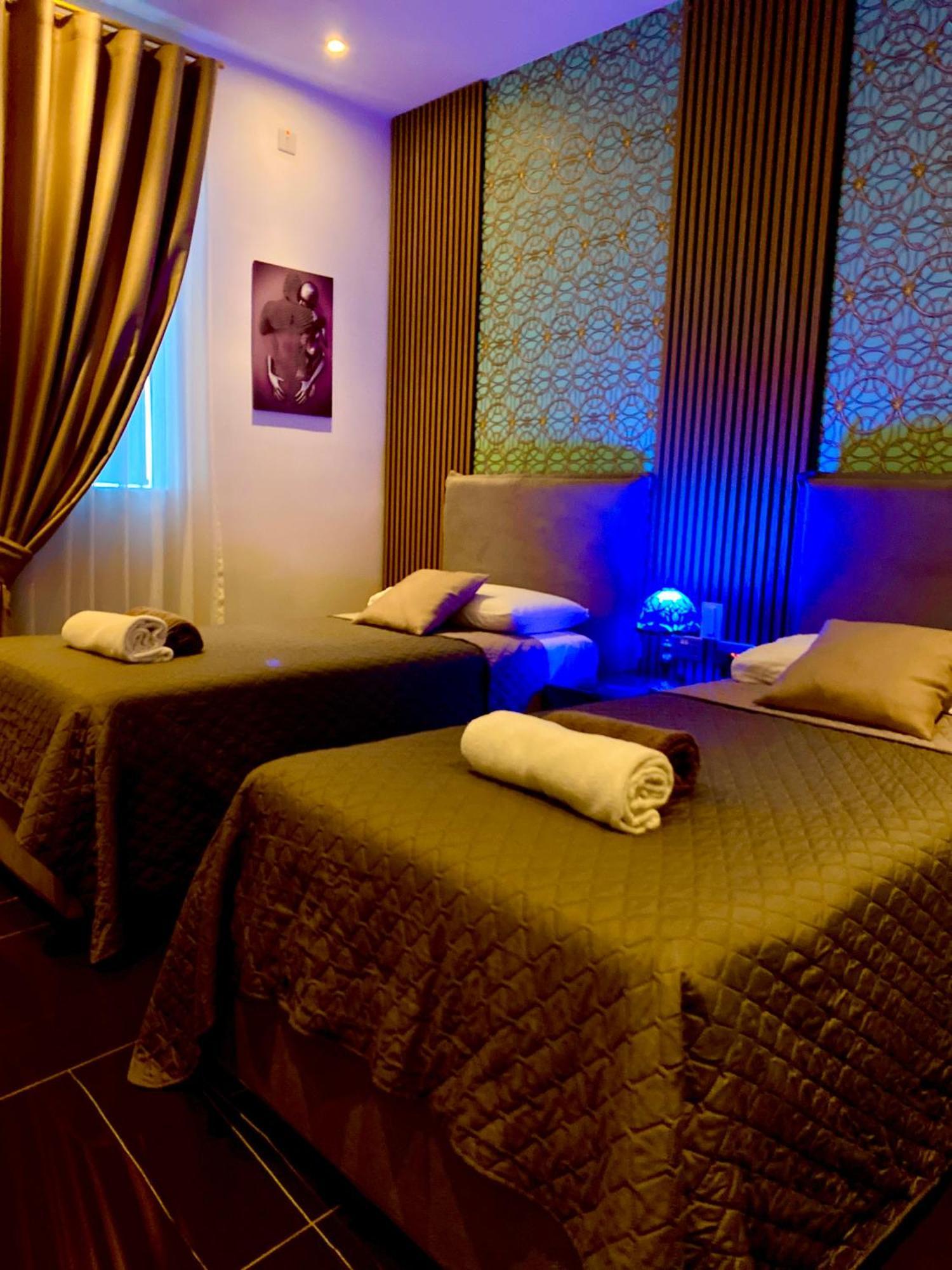 Azure Gold Apartment سنجليا المظهر الخارجي الصورة