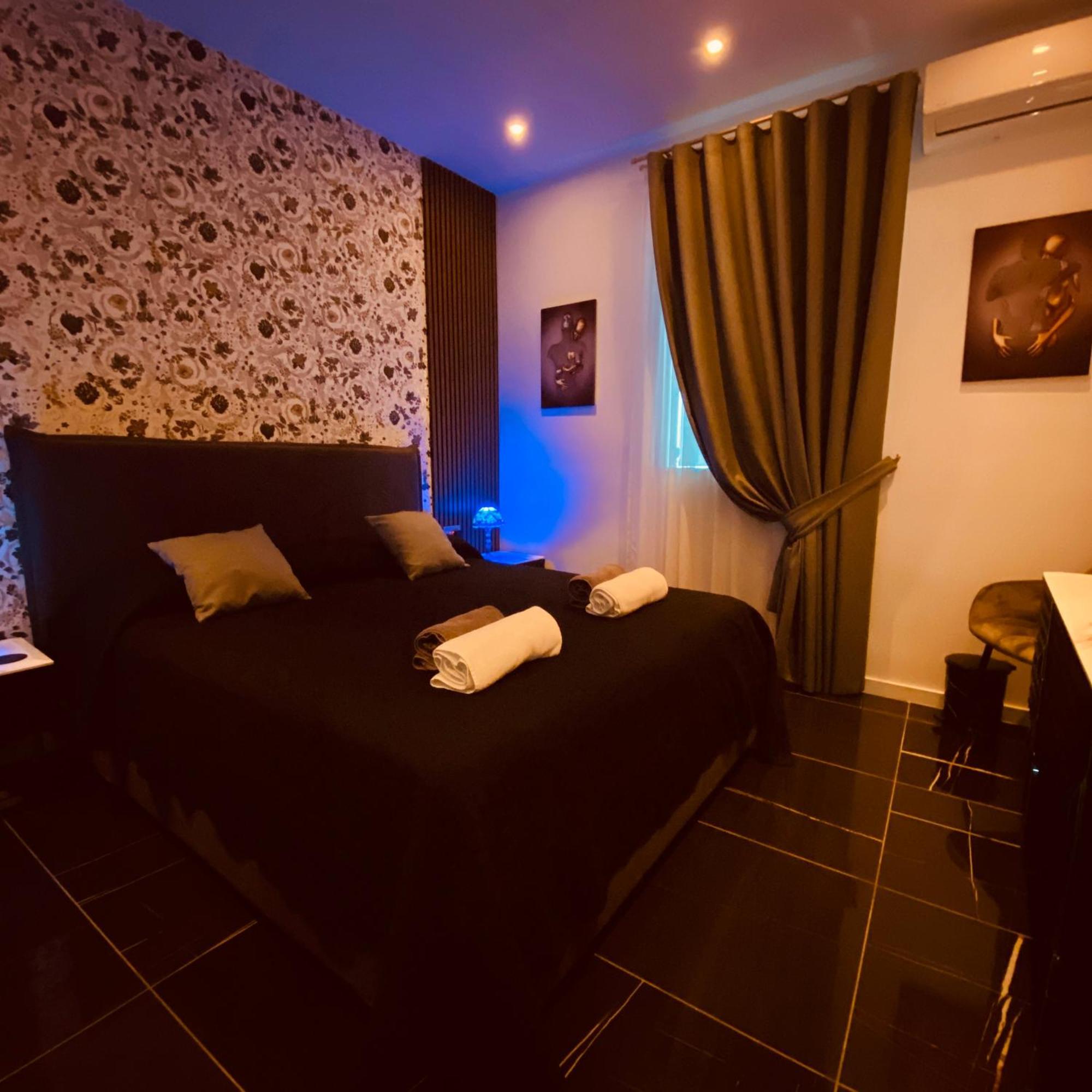 Azure Gold Apartment سنجليا المظهر الخارجي الصورة