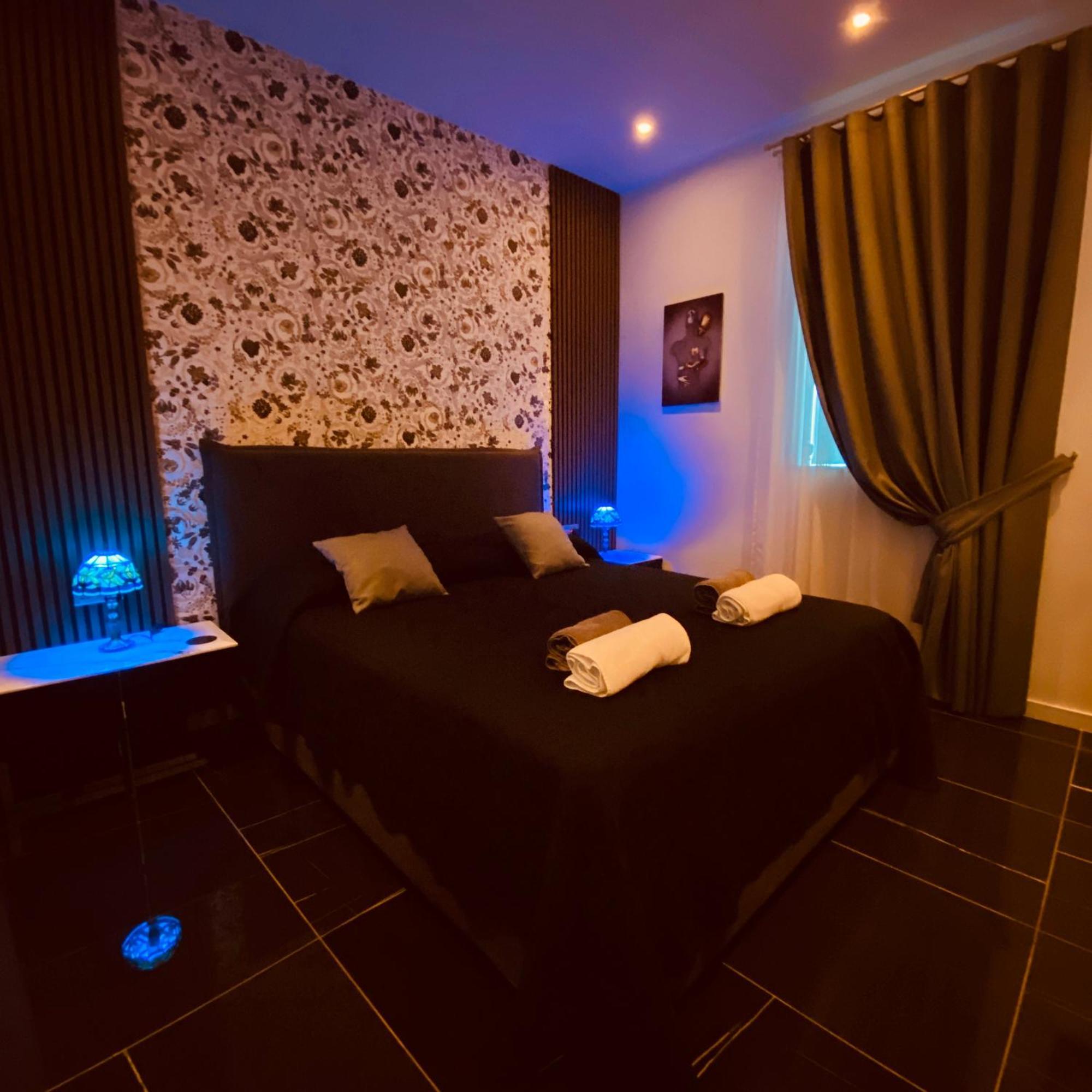 Azure Gold Apartment سنجليا المظهر الخارجي الصورة